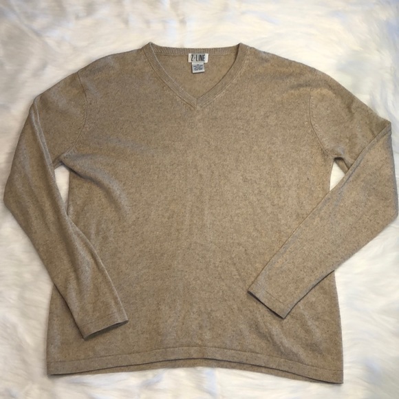 Vintage Sweaters - Vintage z-line cashmere/silk v neck sweater